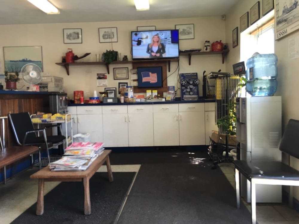 Quincy Auto Center 10 Photos & 28 Reviews Auto Repair 330 Quincy