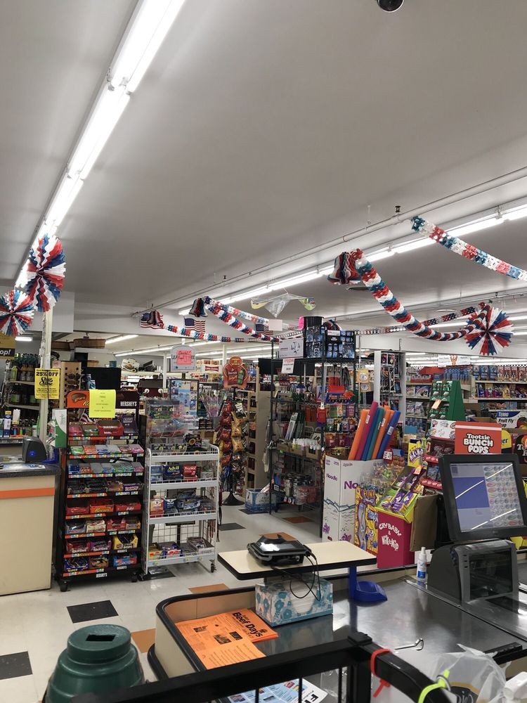 Sam’s Main Street Market Convenience Stores 123 E Main St, Solon