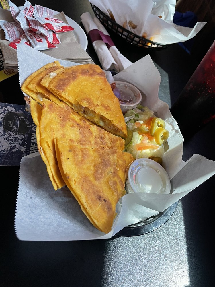 Hotshots Sports Bar & Grill - Wentzville