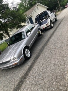 J & G Towing