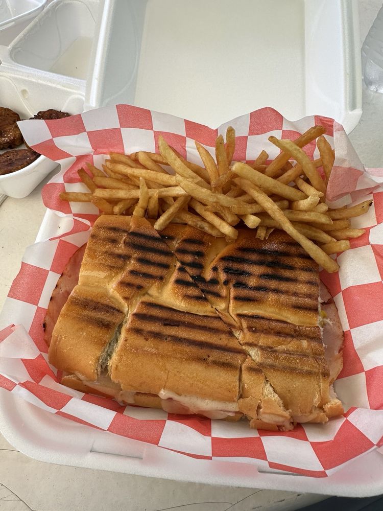 Reyna Food Truck Reyna Food Truck