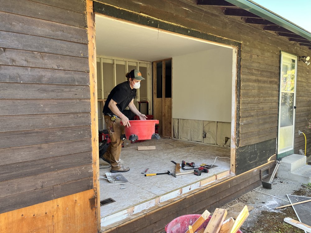 image of business Lincoln Earl Lincoln Construction