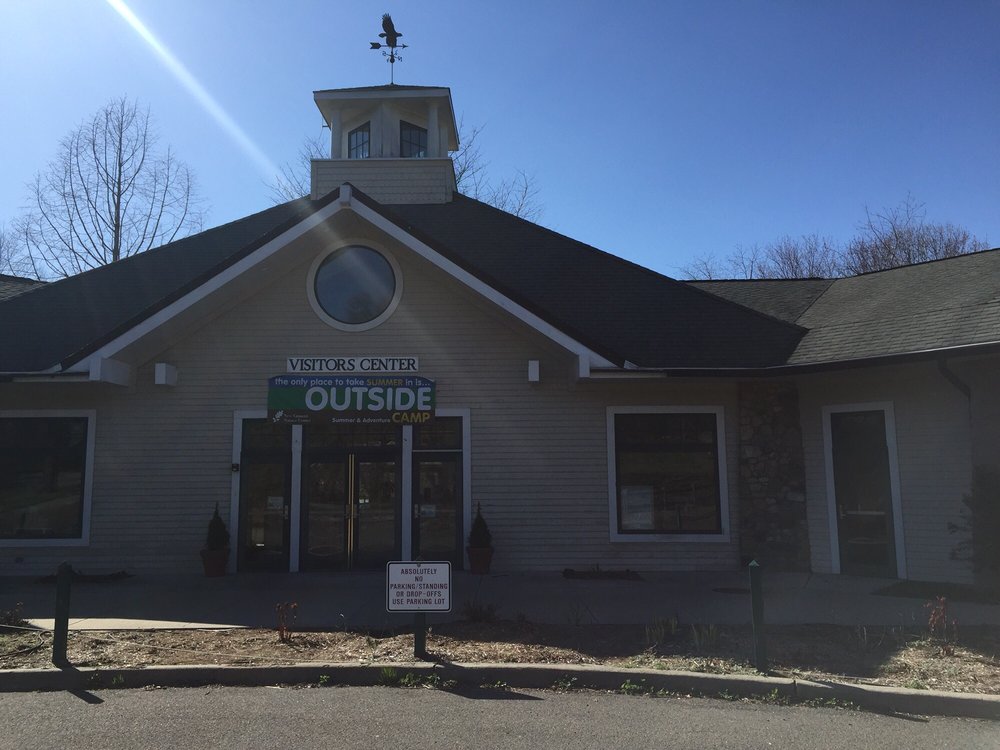 New Canaan Nature Center