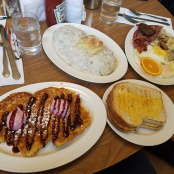 Rounds Restaurant 26 Photos 72 Reviews Breakfast Brunch Photo Of Rounds Restaurant Traverse City Mi United States