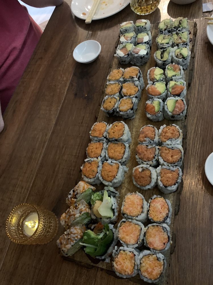 QU JAPAN BISTRO & BAR