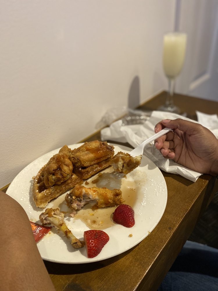 Shugga Hi Bakery and Cafe