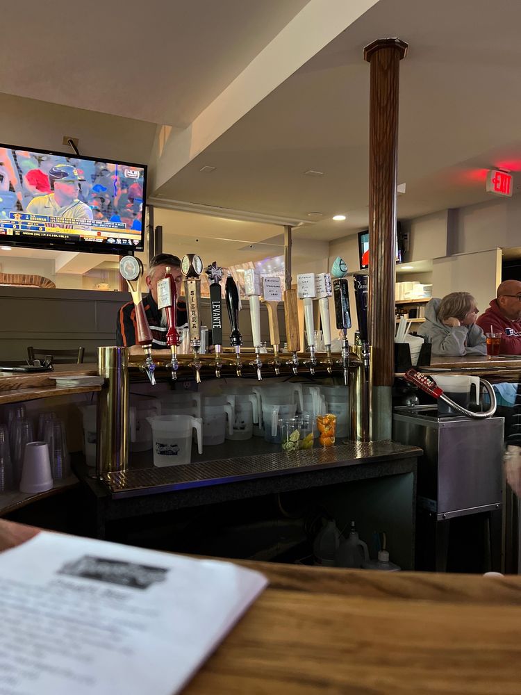 The Brewhouse Grille