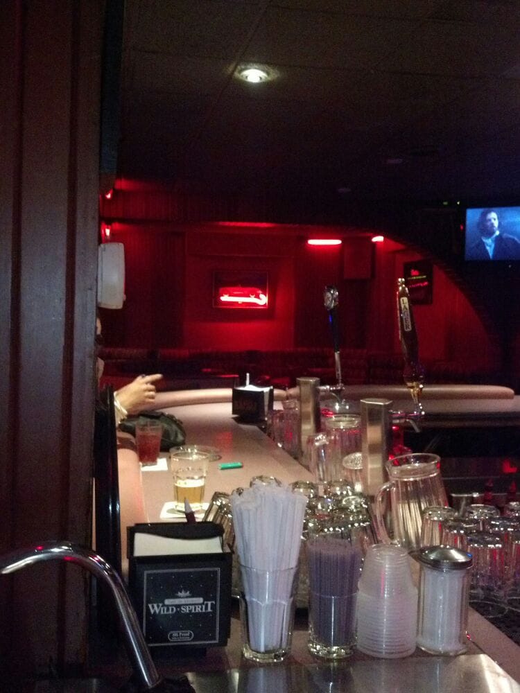 Lispi's Cocktail Lounge