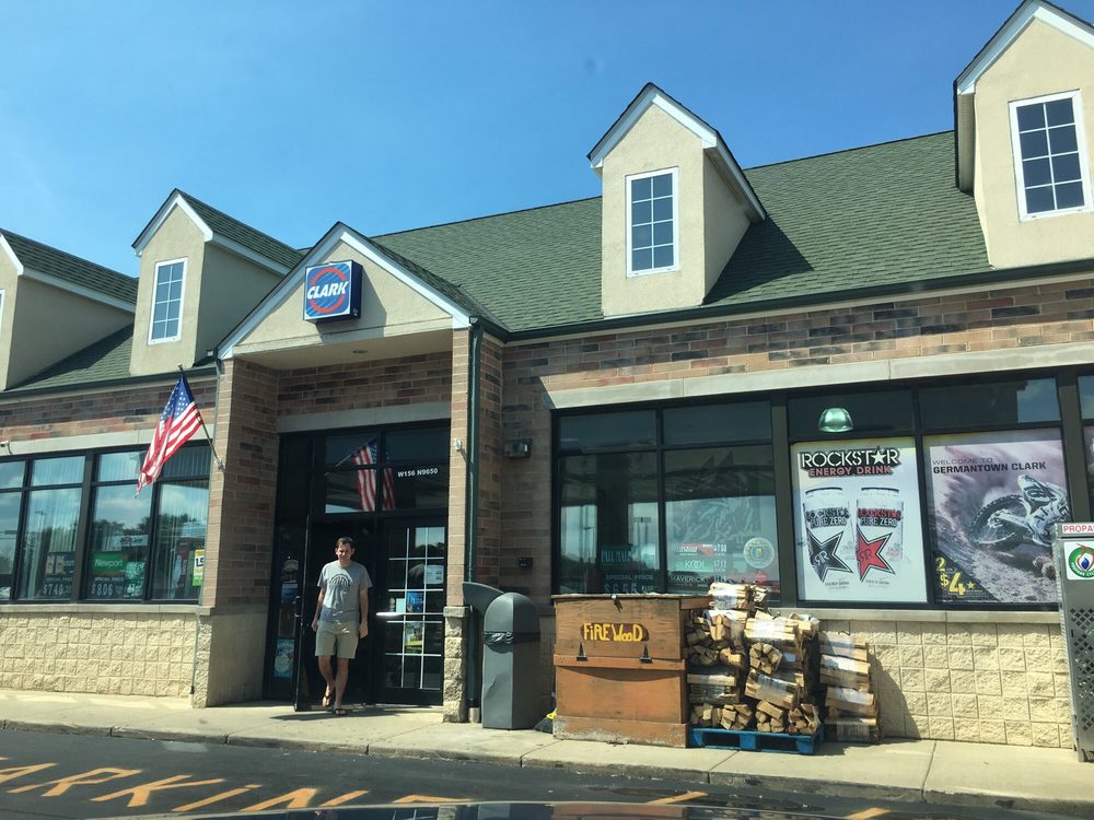 Clark Oil & Refining Gas Stations W156N9650 Pilgrim Rd, Germantown