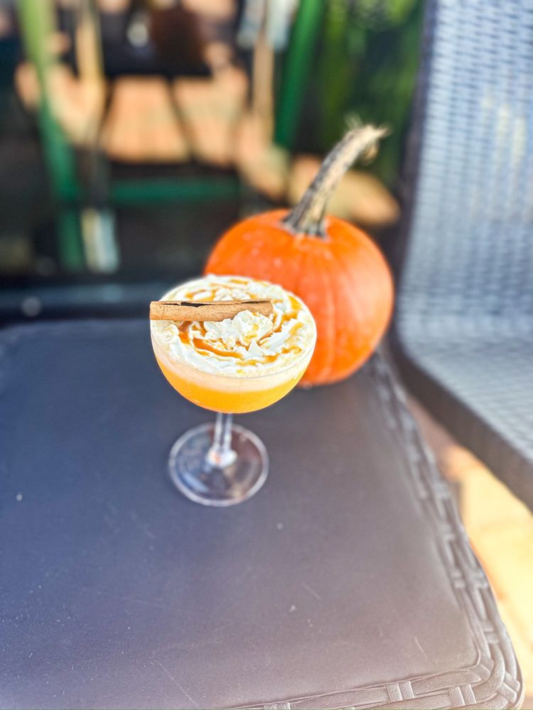 Playground Golf & Sports Bar