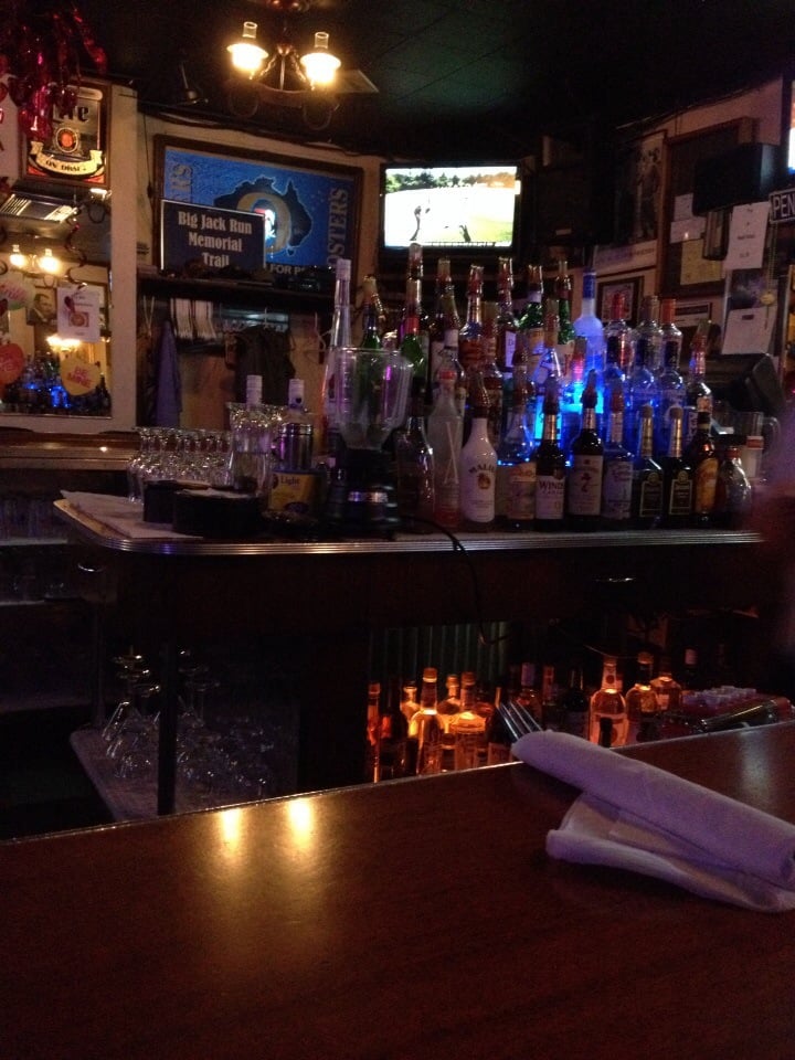 Blu Tavern Restaurant & Motel