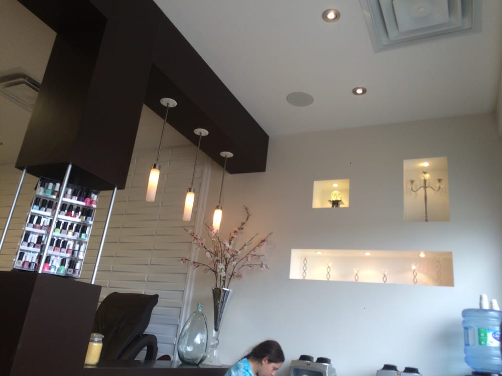 Eva Nails