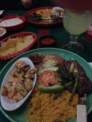 Los Dos Amigos Family Mexican Restaurant 1444 Nw Garden Valley Blvd Reviews