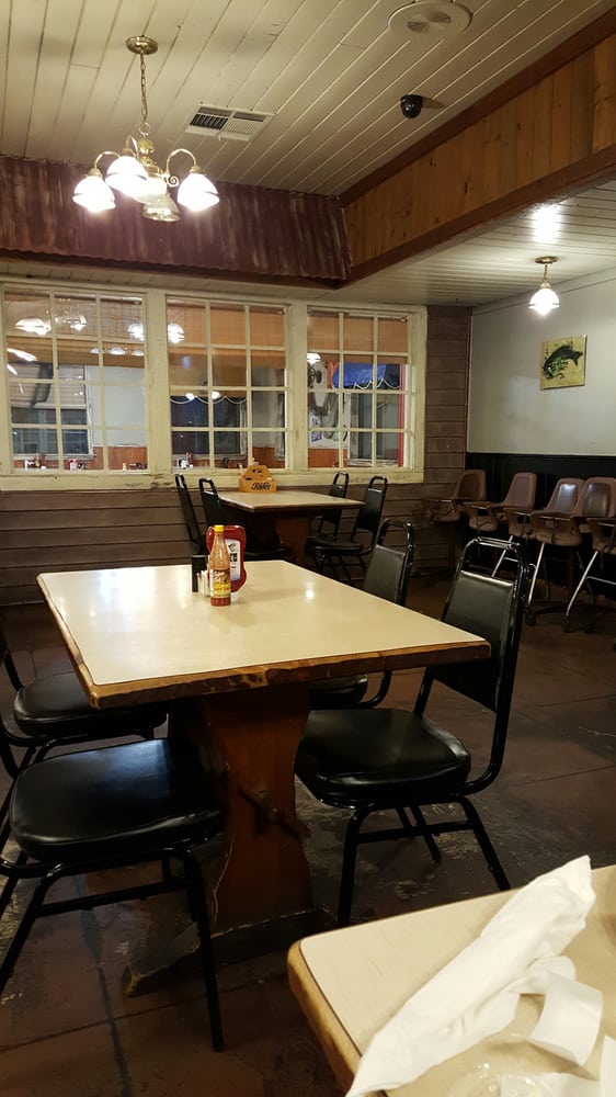 David Beard’s Catfish King American (New) 2712 Village Ln, Bossier City, LA Restaurant