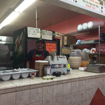 Lino S Tacos 35 Photos 47 Reviews Mexican 13555 Roscoe Blvd Photo Of Lino S Tacos Panorama City Ca United States Edgar Serves Up