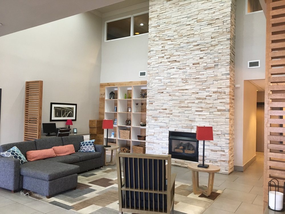 Country Inn & Suites