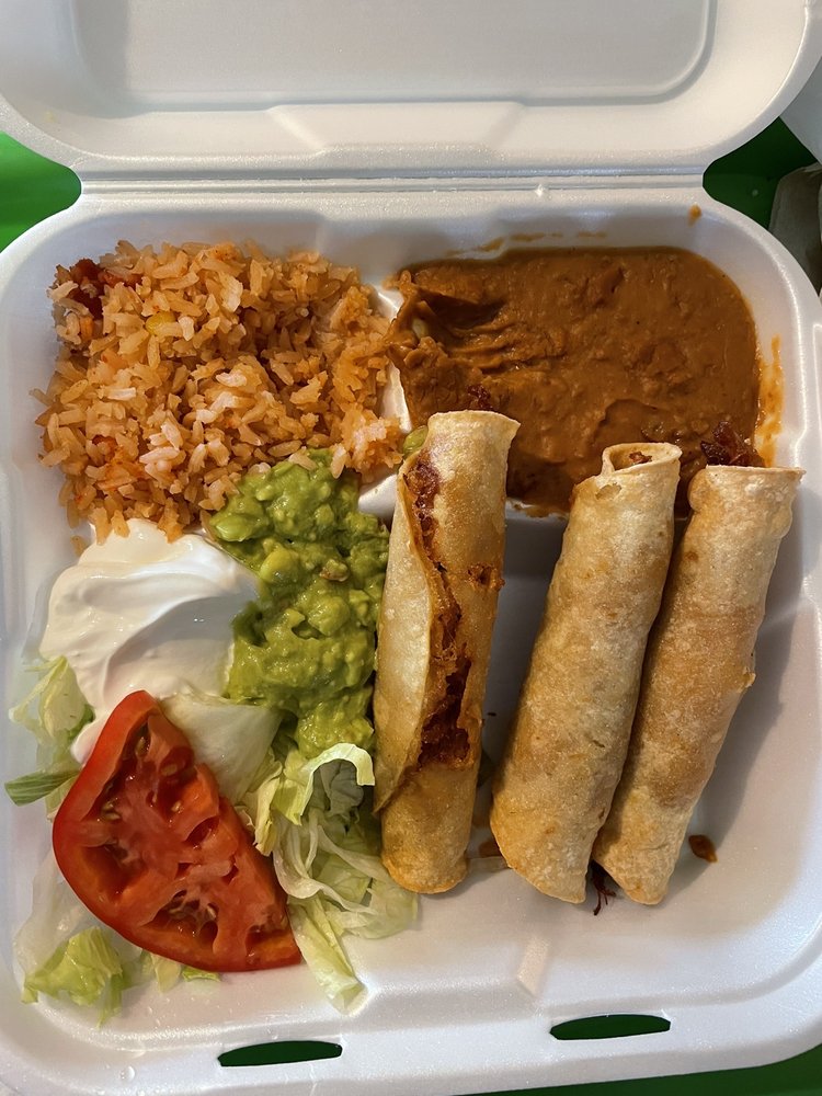 El Rodeo Mexican Grill 5