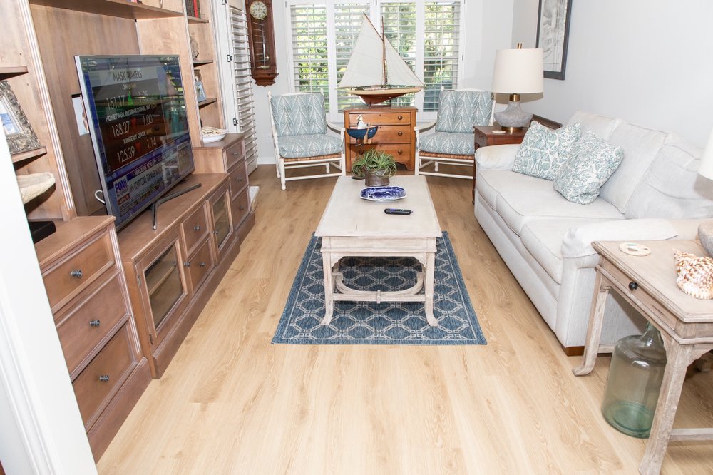 image of business Mike Nakhel Flooring