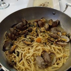 Dibenedetto Trattoria 22 Photos 59 Reviews Italian 1766 W Photo Of Dibenedetto Trattoria Hoffman Estates Il United States Linguini In White