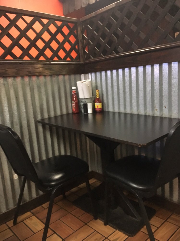 Macks bodacious Bbq Barbeque 102 S Vine St, Bastrop, LA