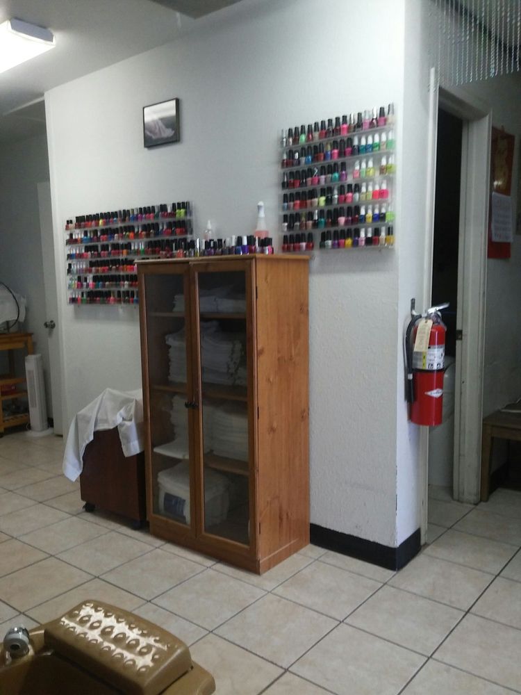 Famous Nails Nail Salons 636 Sw Wilshire Blvd, Burleson, TX Phone