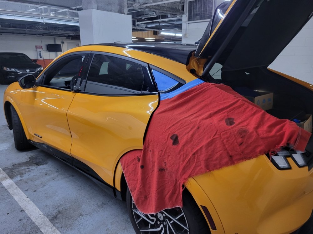 Premium Auto Glass Mobile Repair