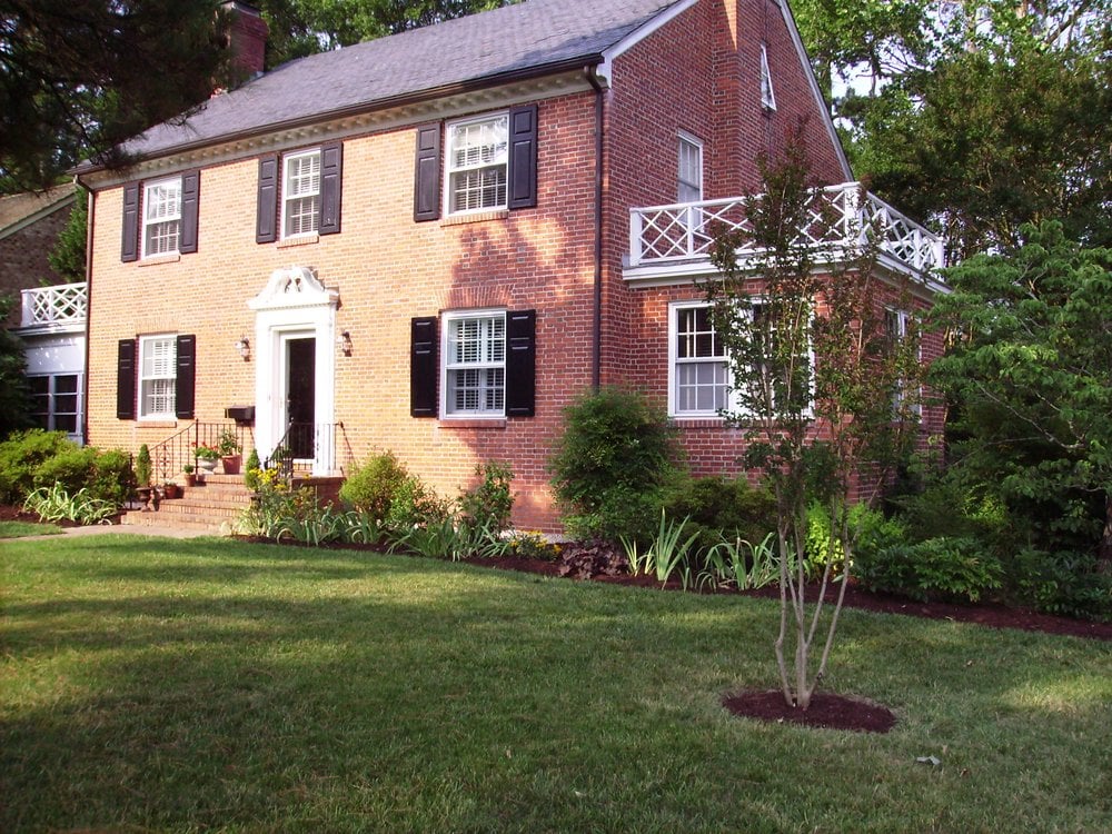 Bentley Manor Inn - CLOSED - Hotels - 720 College Ter, Williamsburg, VA