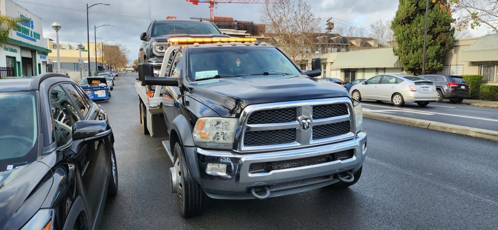 Gomez Towing Services