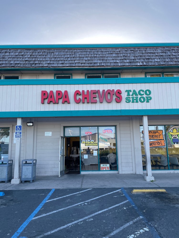 Papa Chevo's