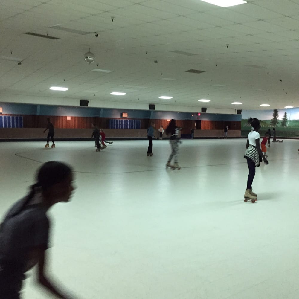 Dimond Skateland 17 Reviews Skating Rinks 8100 Homer Dr