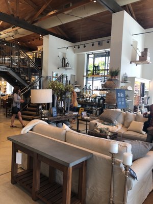 Pottery Barn 300 N Beverly Dr Hills Ca Furniture S Photos 10