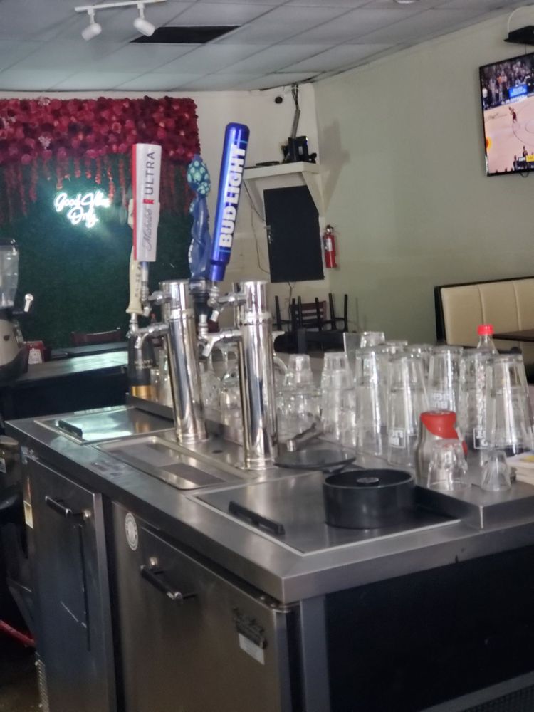 Blocks Bar and Grill