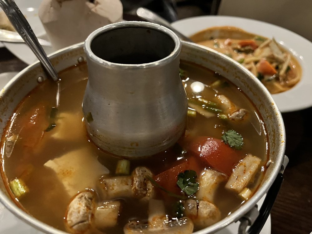 Araya's Place - Thai Vegan Restaurant