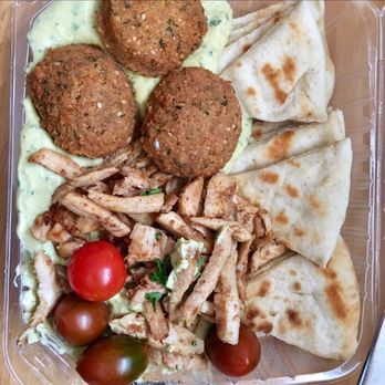 Eat A Pita 187 Photos 127 Reviews Mediterranean 1255 Avocado Photo Of Eat A Pita El Cajon Ca United States Deluxe Hummus