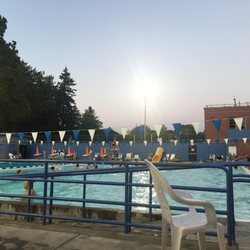 grant park swimming pool