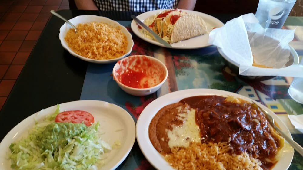 El Mezcal Restaurant 21 Reviews Mexican 511 SW Topeka Blvd