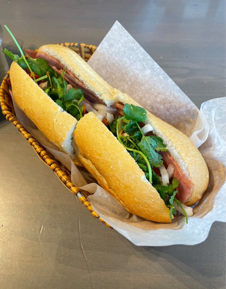 Ba Le Banh Mi