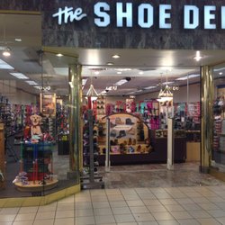 shoe stores at pg mall