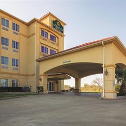 La Quinta Inn Suites Lindale 39 Photos 15 Reviews Hotels Photo Of La Quinta Inn Suites Lindale Tx United States
