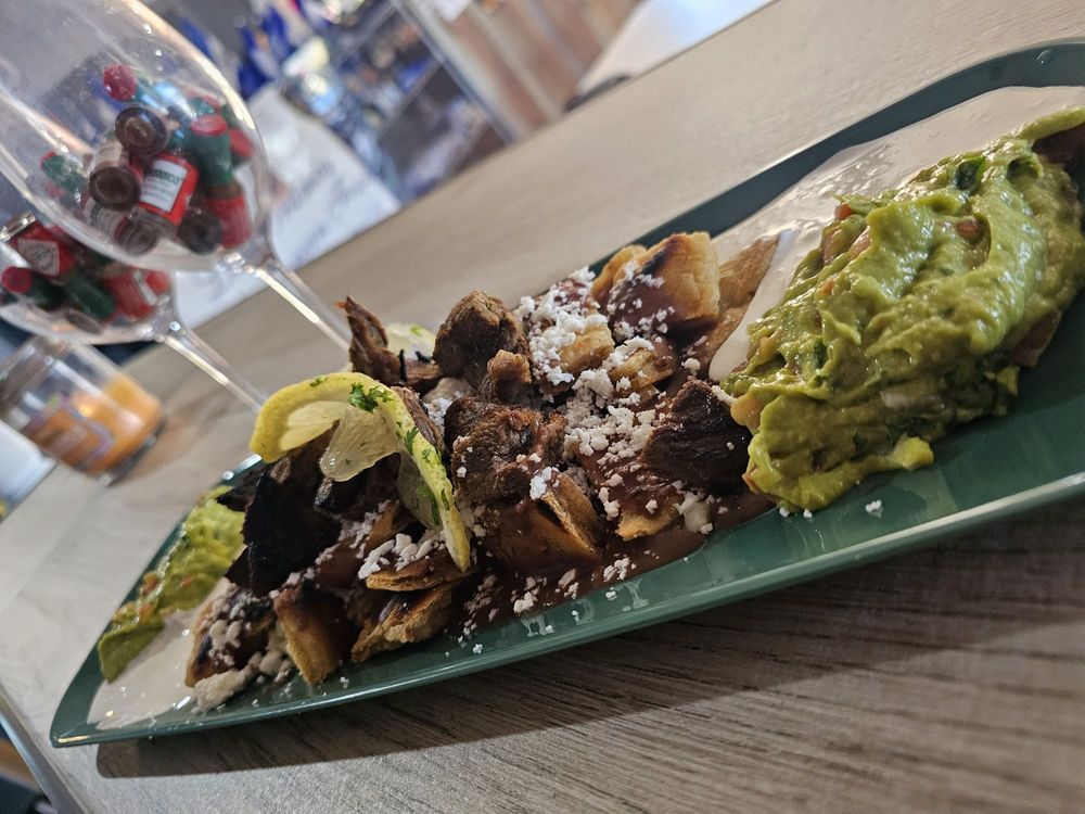 Las Brumas Salvadorian Food