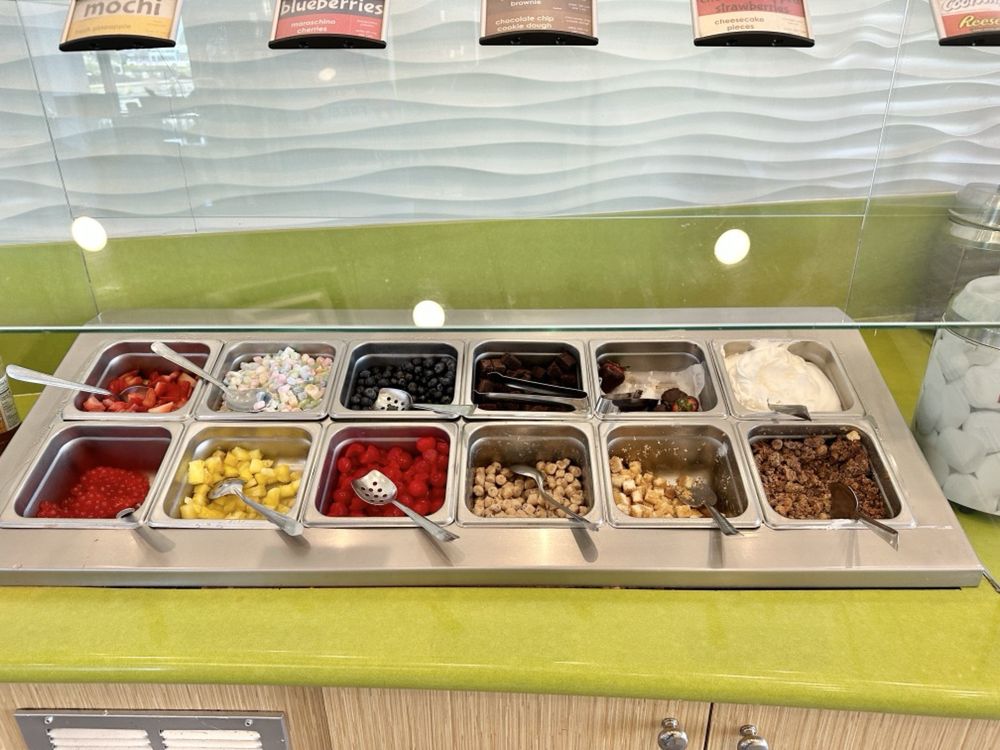 Menchie's Frozen Yogurt