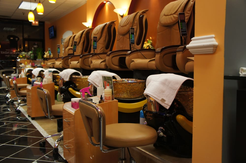 Nail Tech 8 239 Photos & 81 Reviews Nail Salons 7323 W Irving