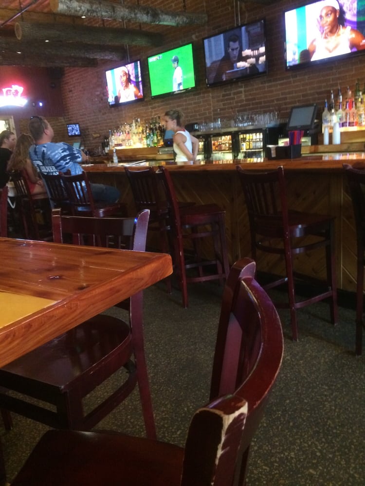 Mason Dixon Saloon 11 Reviews Sports Bars 163 Main St, Dubuque