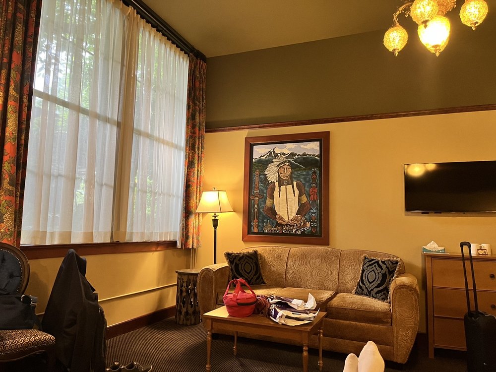 McMenamins Anderson School