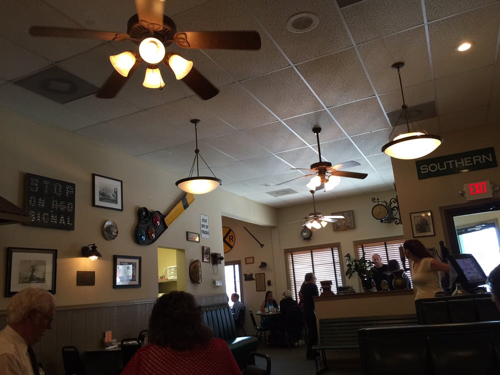 Photos For Pullman Place Family Restaurant Yelp Photo Of Pullman Place Family Restaurant Leavenworth Ks United States