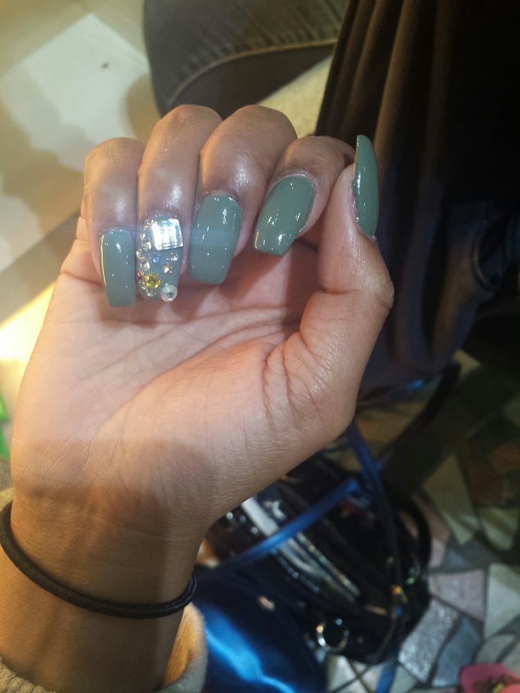 Lee Nails & Spa Nail Salons 2150 45th St, Highland, IN, United