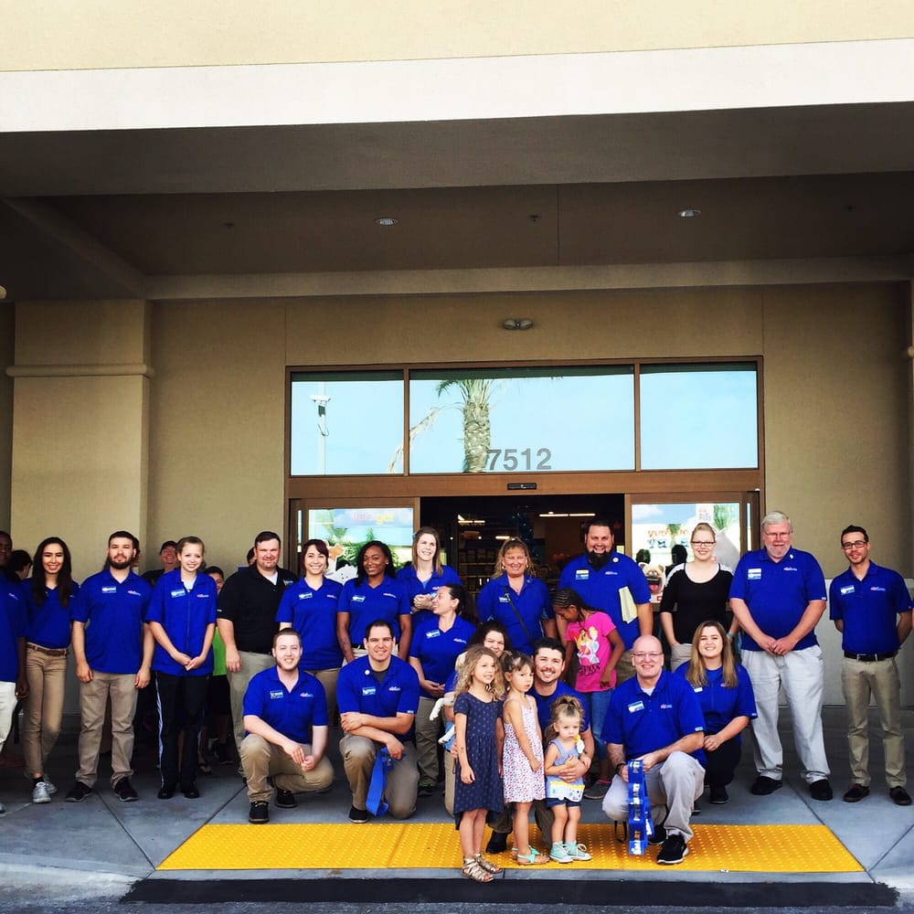 PetSmart 18 Photos & 14 Reviews Pet Training 7512 N Blackstone