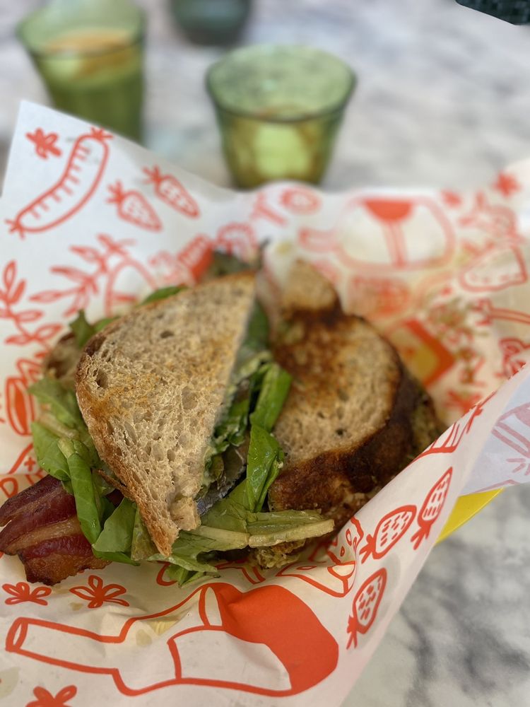 Roses Fine Food and Wine