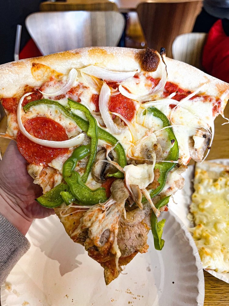 Slices Pizza by Tony