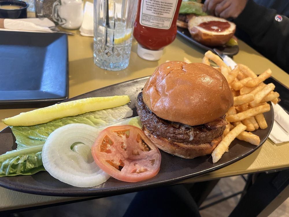 Greenview Tavern Greenview Tavern